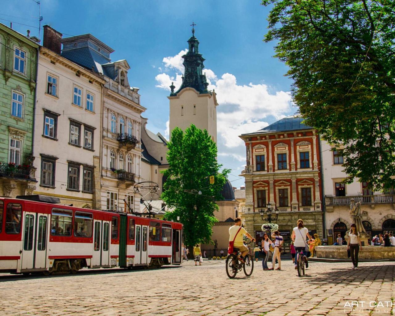 Люкс Апартаменти На Площі Ринок Lviv Exterior photo
